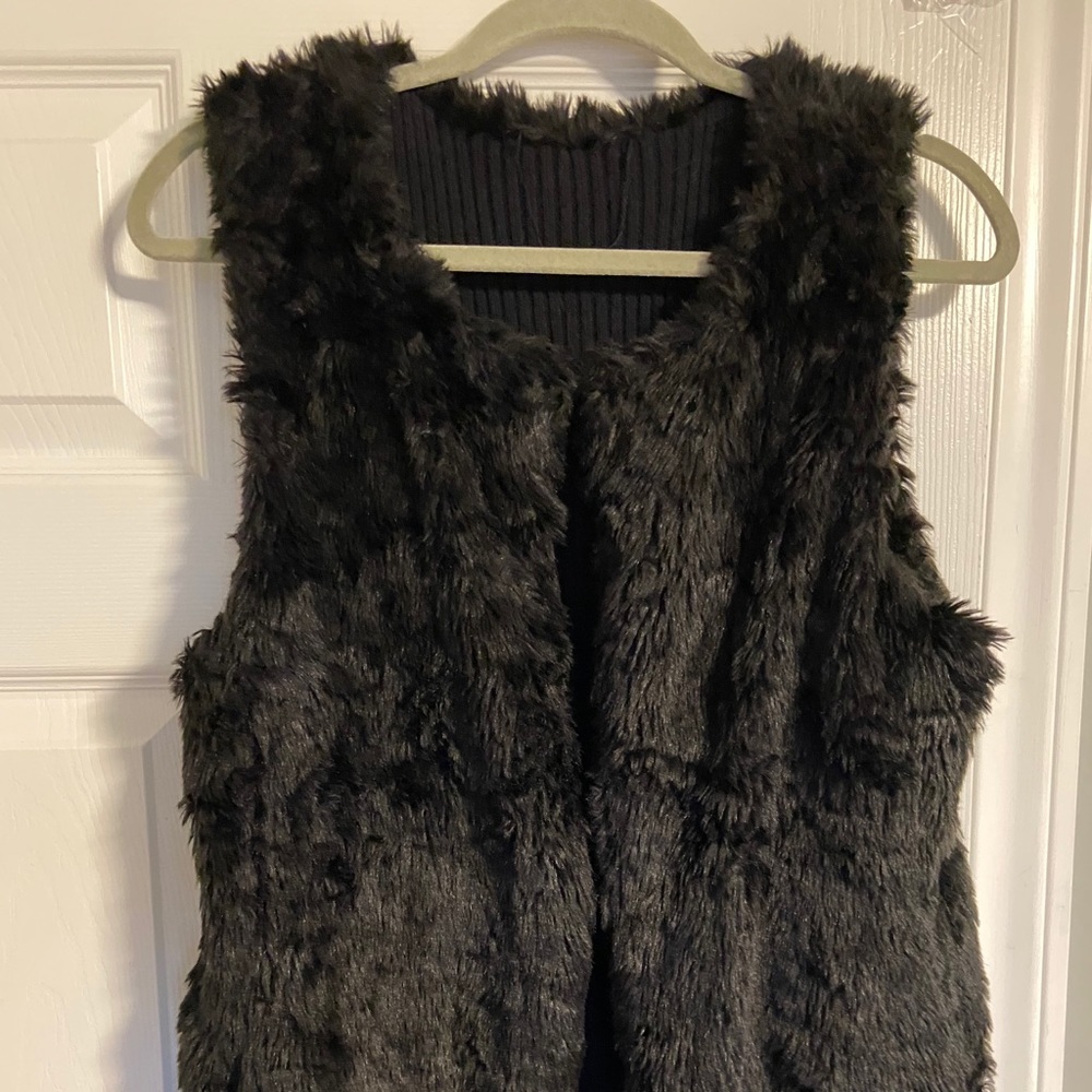 Black faux fur vest